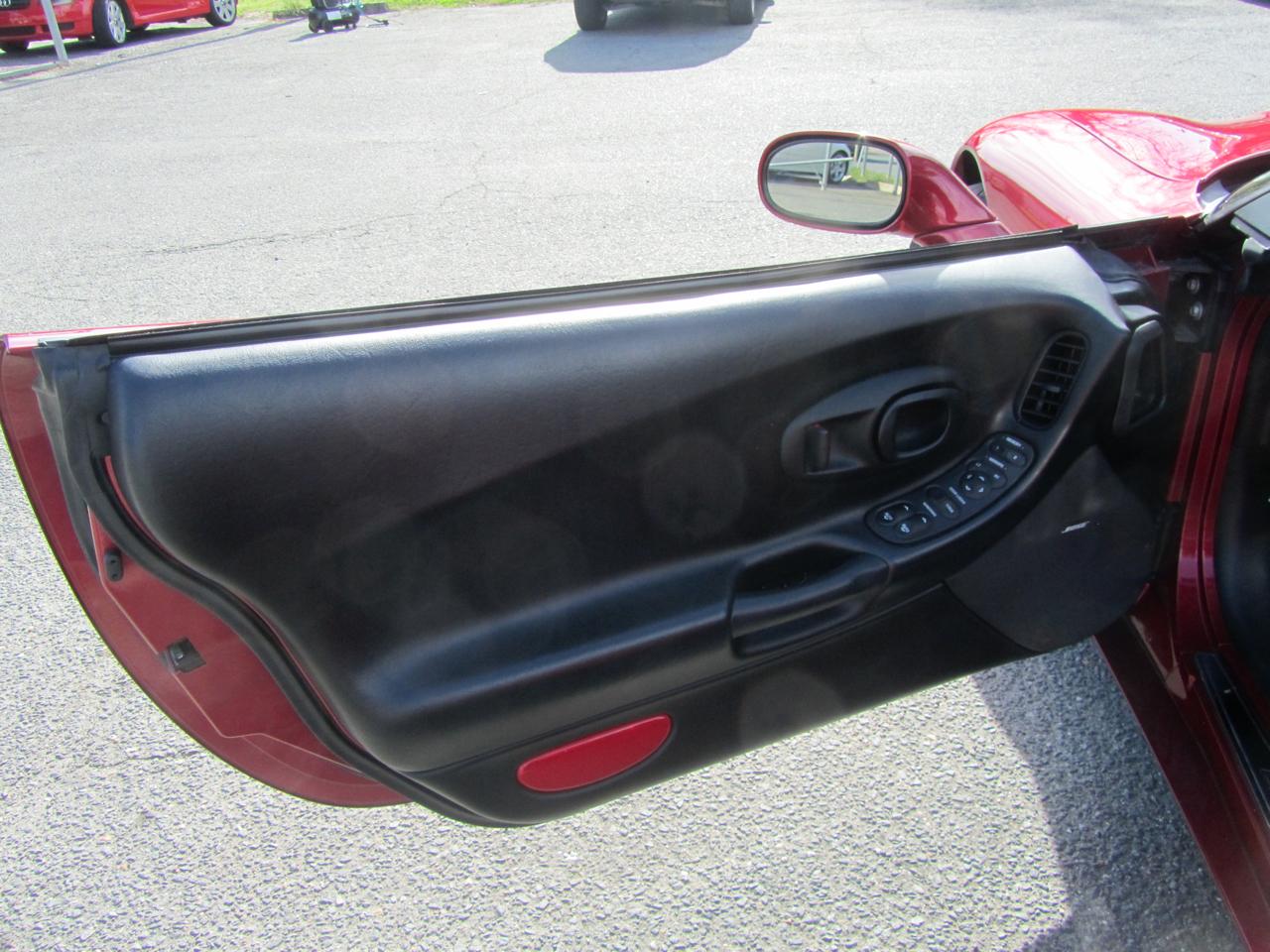 Chevrolet Corvette Convertible 2001