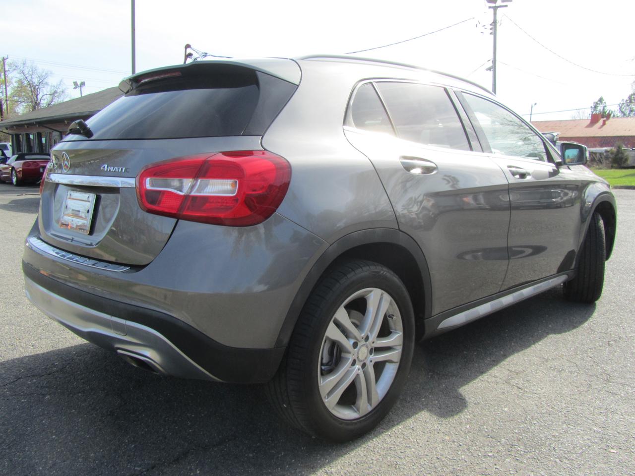 Mercedes-Benz GLA-Class GLA250 4MATIC 2015