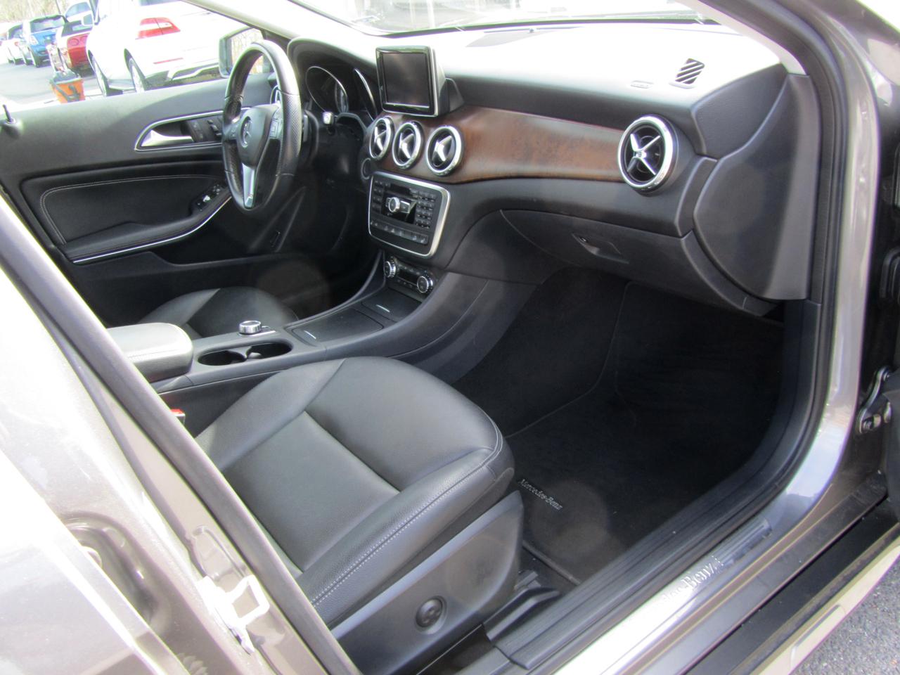 Mercedes-Benz GLA-Class GLA250 4MATIC 2015