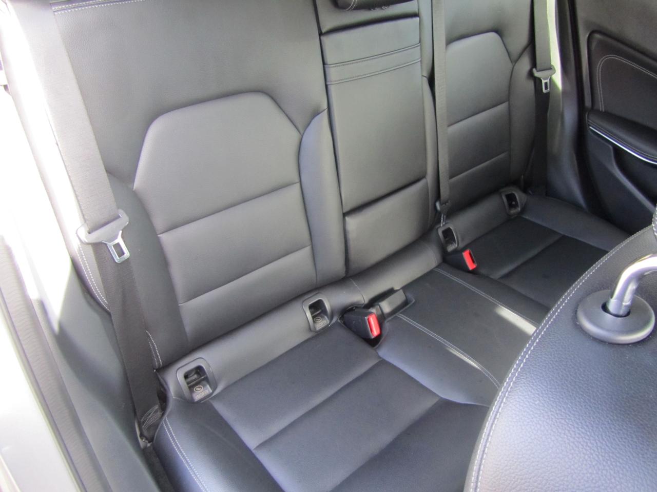 Mercedes-Benz GLA-Class GLA250 4MATIC 2015