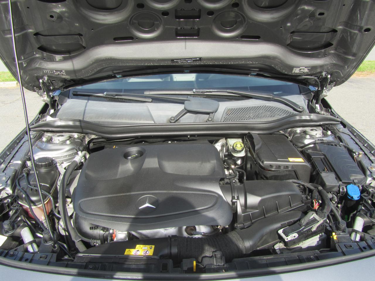 Mercedes-Benz GLA-Class GLA250 4MATIC 2015