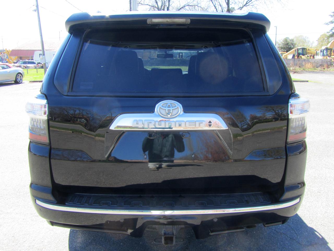 Toyota 4Runner Limited V6 4WD 2016