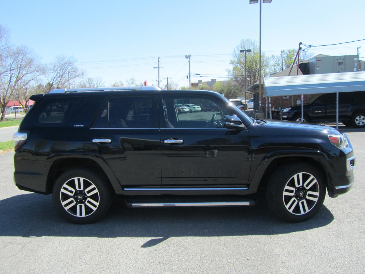 Toyota 4Runner Limited V6 4WD 2016