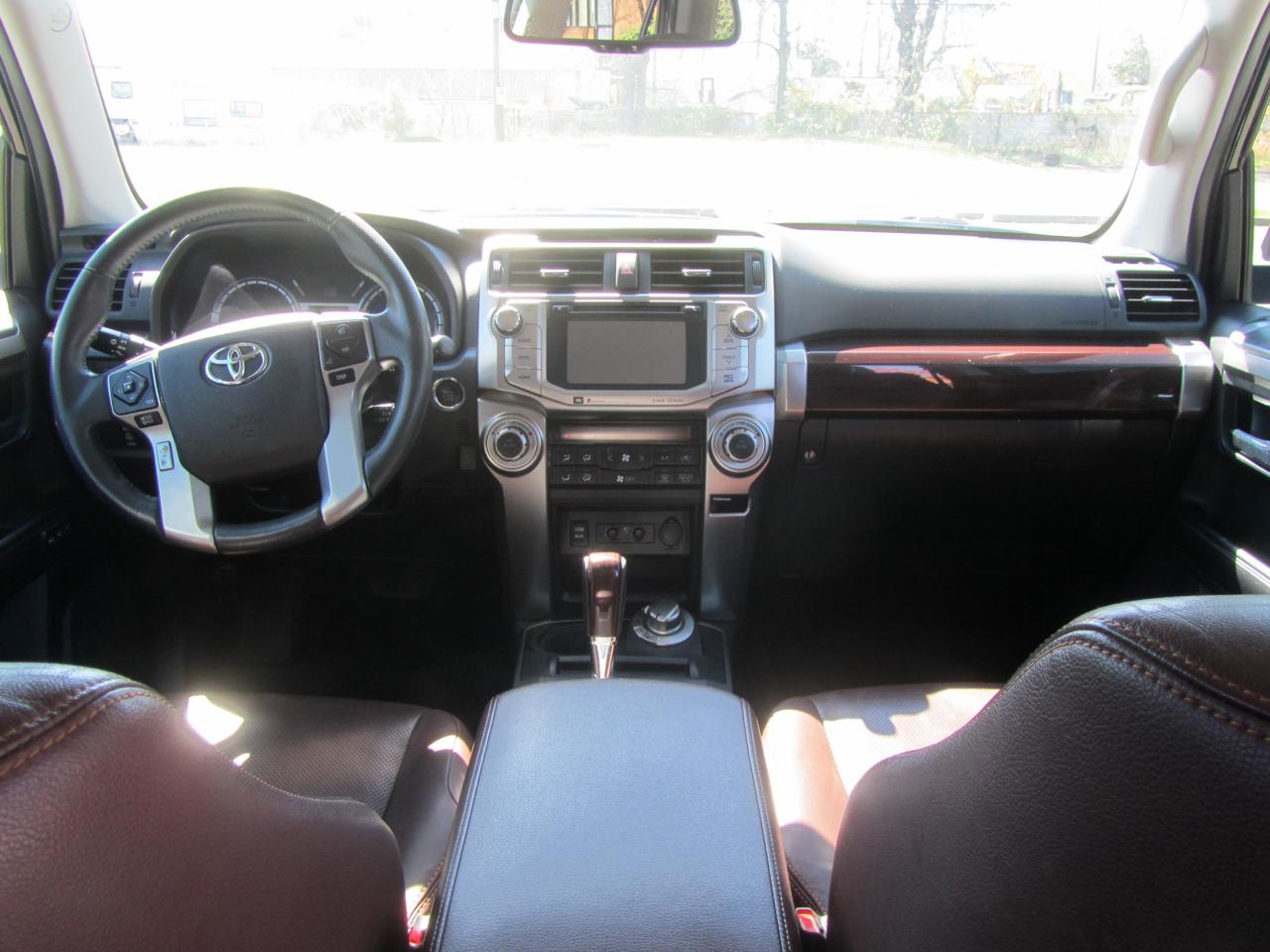 Toyota 4Runner Limited V6 4WD 2016