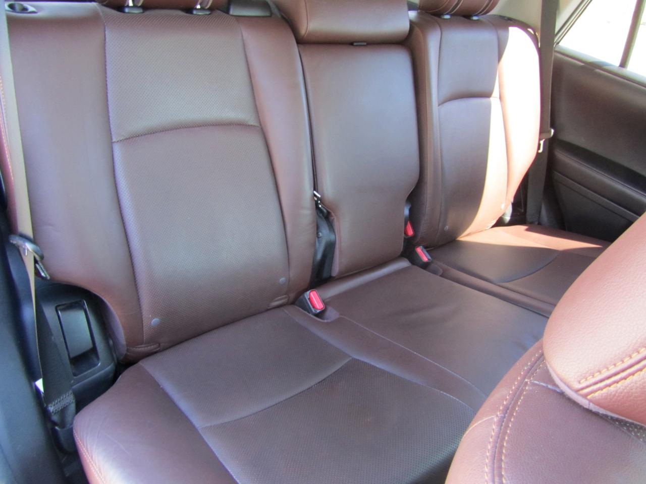 Toyota 4Runner Limited V6 4WD 2016