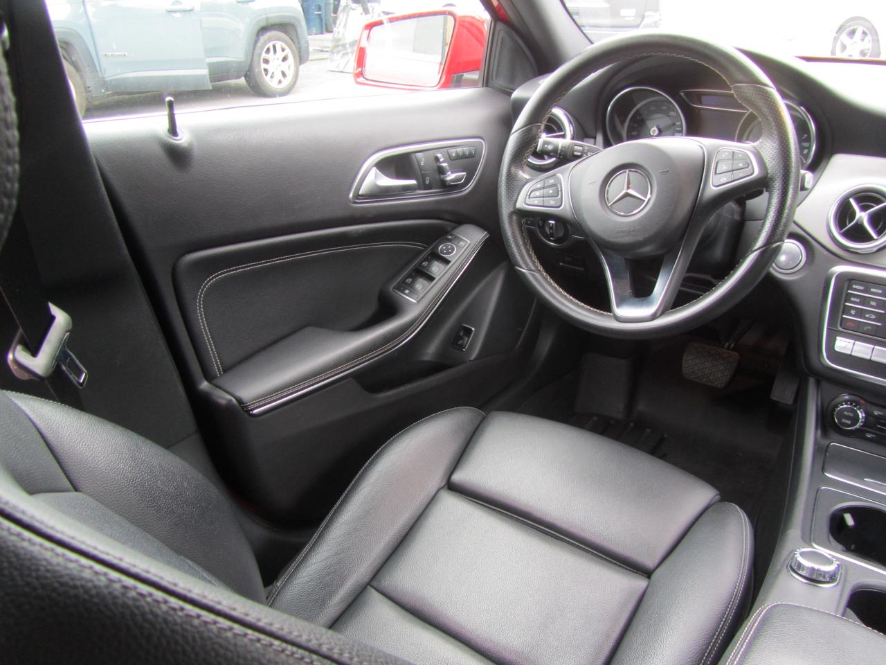 Mercedes-Benz GLA-Class GLA250 4MATIC 2018