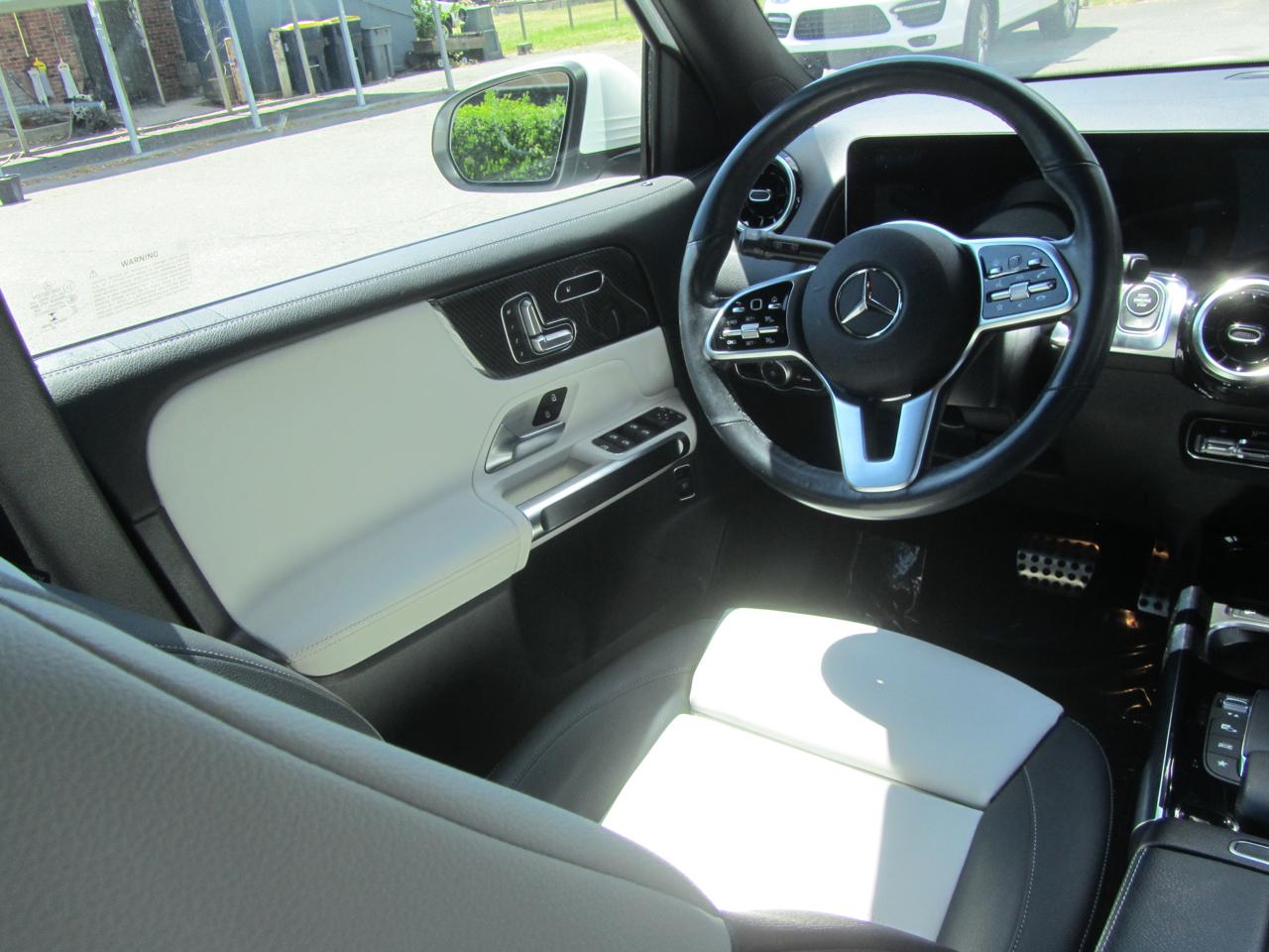 Mercedes-Benz GLB-Class GLB 250 4MATIC 2021