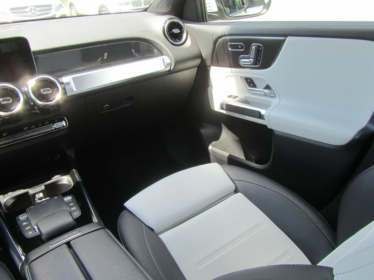 Mercedes-Benz GLB-Class GLB 250 4MATIC 2021