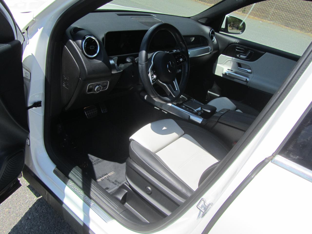 Mercedes-Benz GLB-Class GLB 250 4MATIC 2021