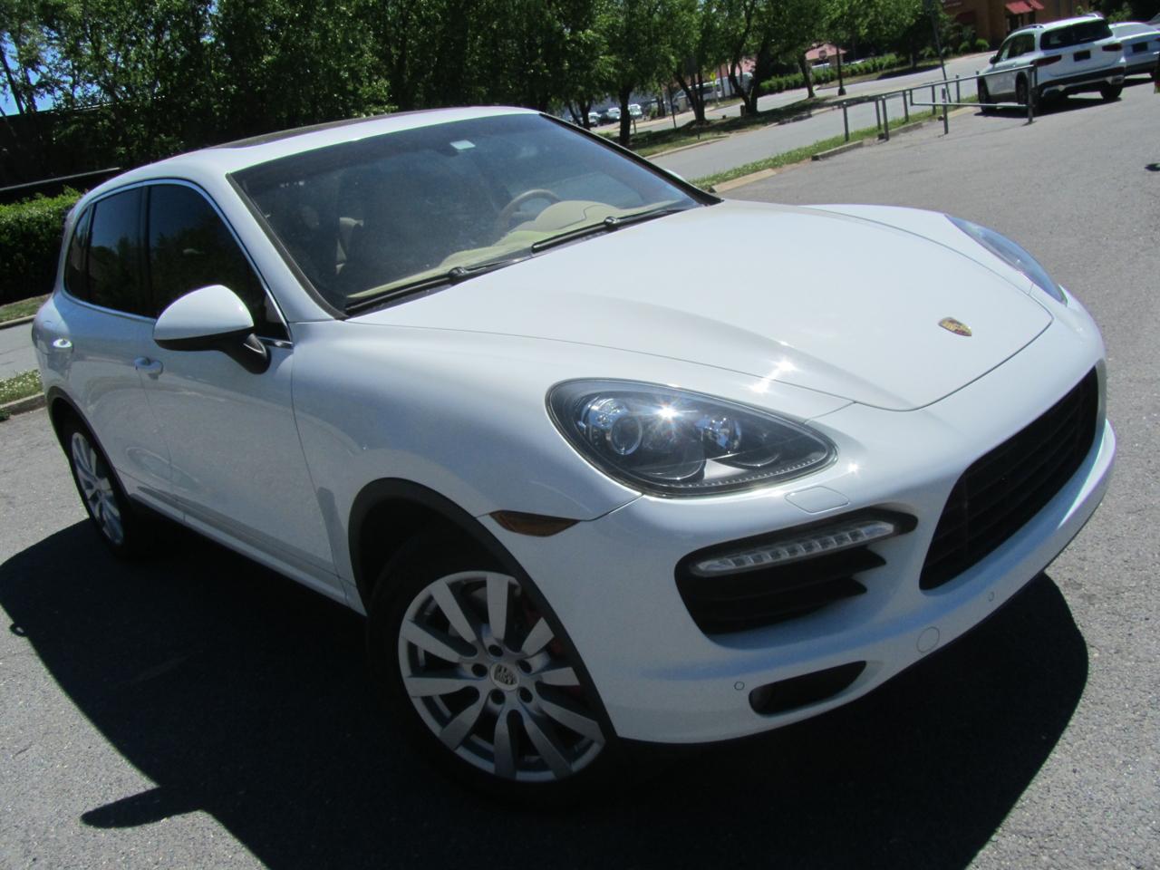 Porsche Cayenne Turbo 2012
