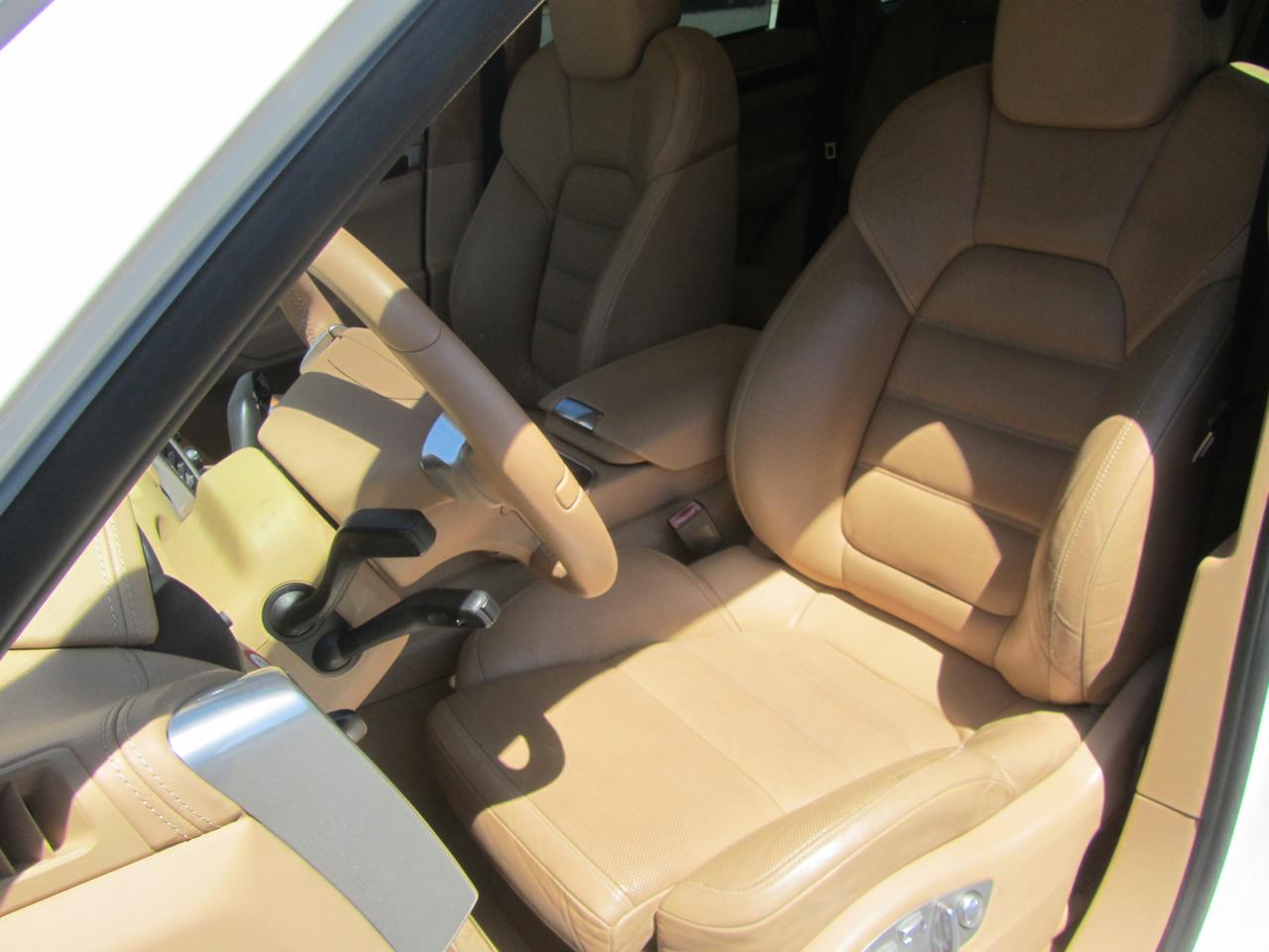 Porsche Cayenne Turbo 2012