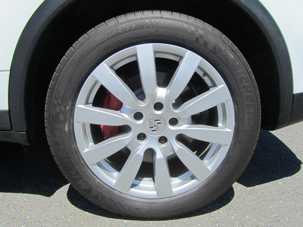 Porsche Cayenne Turbo 2012