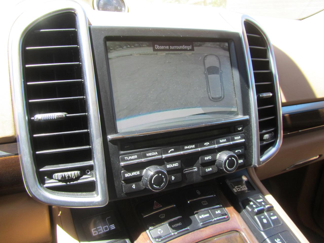 Porsche Cayenne Turbo 2012