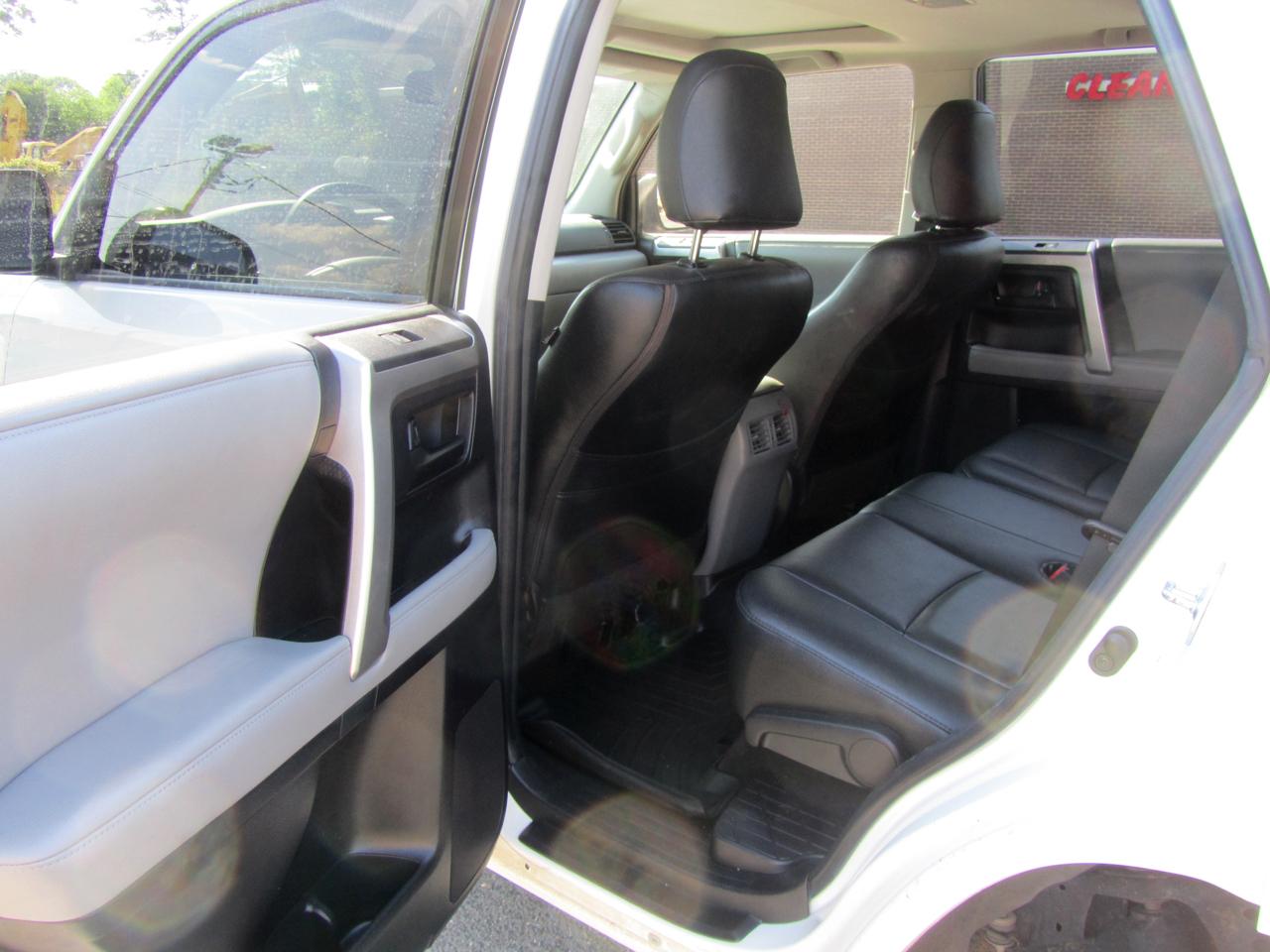 Toyota 4Runner SR5 4WD 2011
