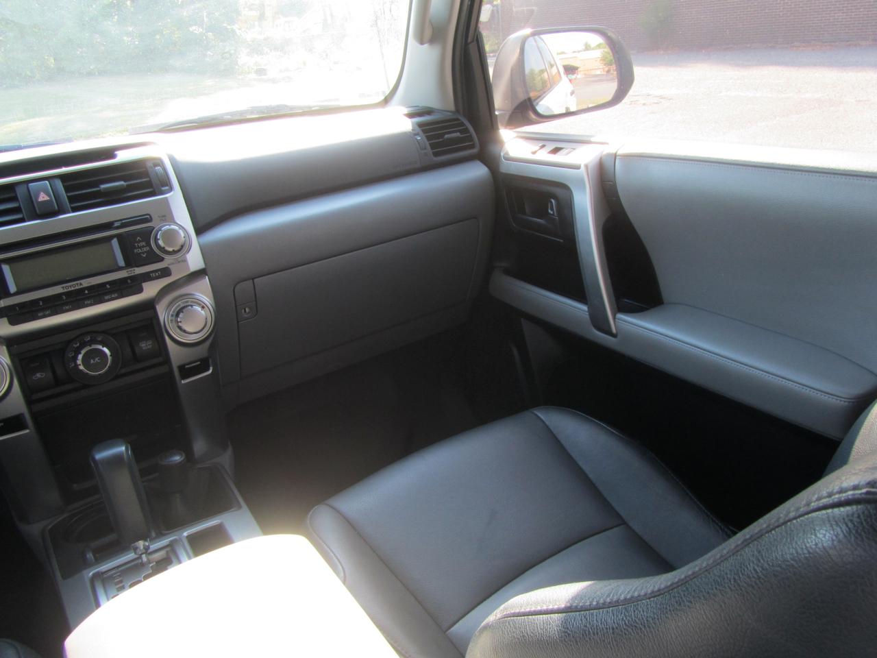 Toyota 4Runner SR5 4WD 2011