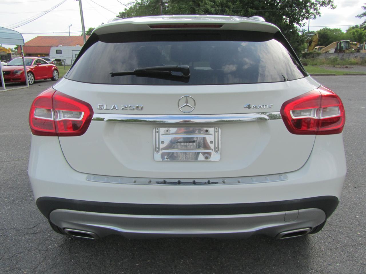 Mercedes-Benz GLA-Class GLA250 4MATIC 2015