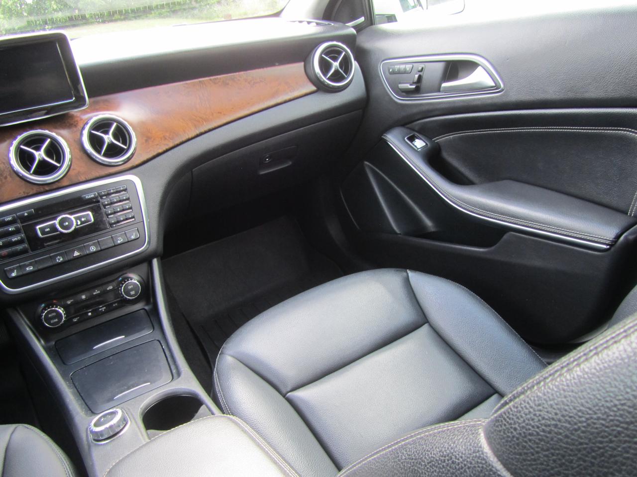 Mercedes-Benz GLA-Class GLA250 4MATIC 2015