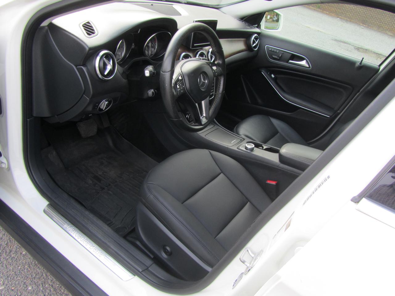 Mercedes-Benz GLA-Class GLA250 4MATIC 2015