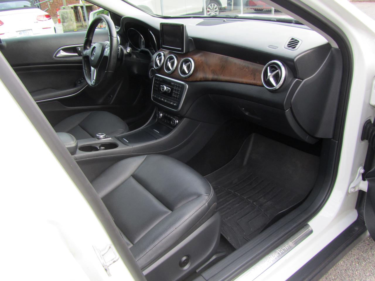 Mercedes-Benz GLA-Class GLA250 4MATIC 2015