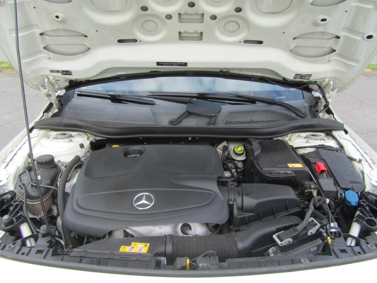 Mercedes-Benz GLA-Class GLA250 4MATIC 2015