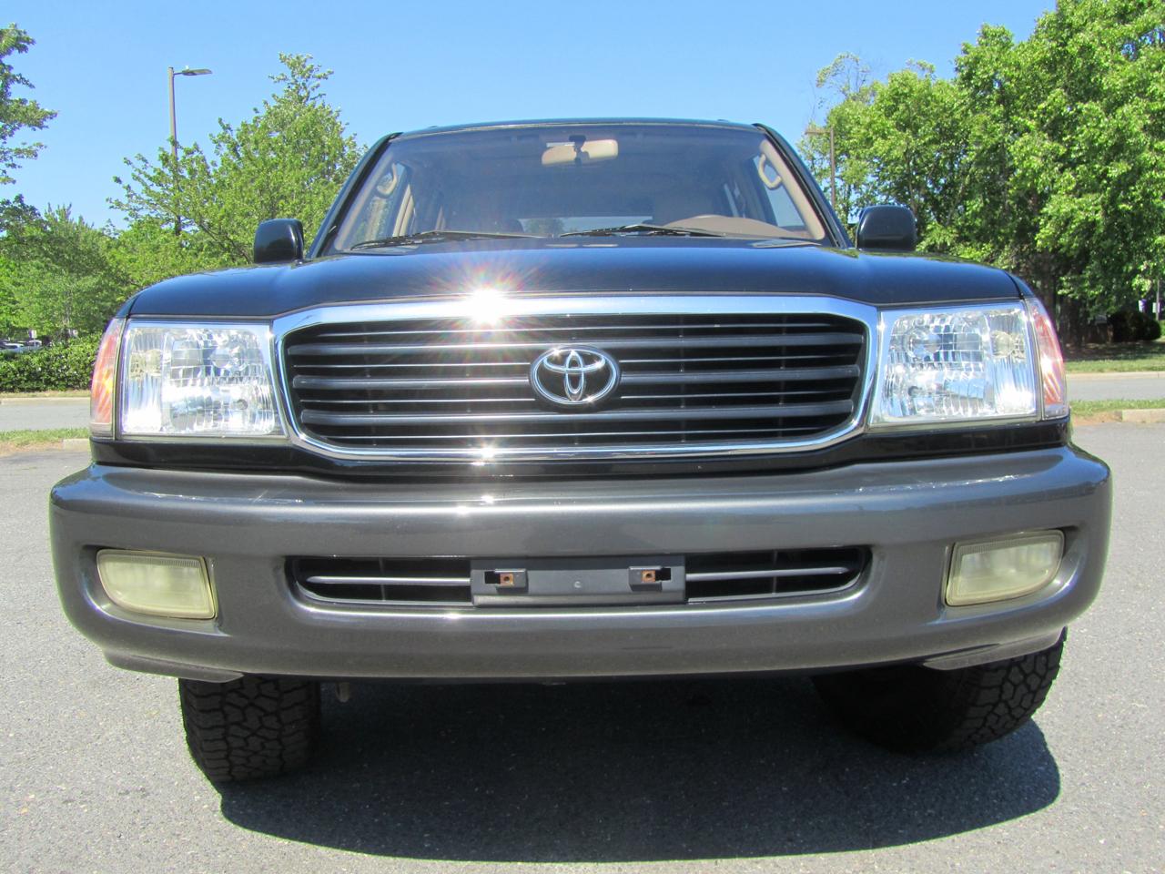 Toyota Land Cruiser 4WD 1999