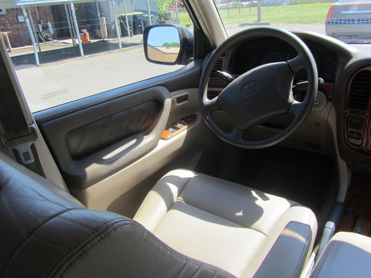 Toyota Land Cruiser 4WD 1999