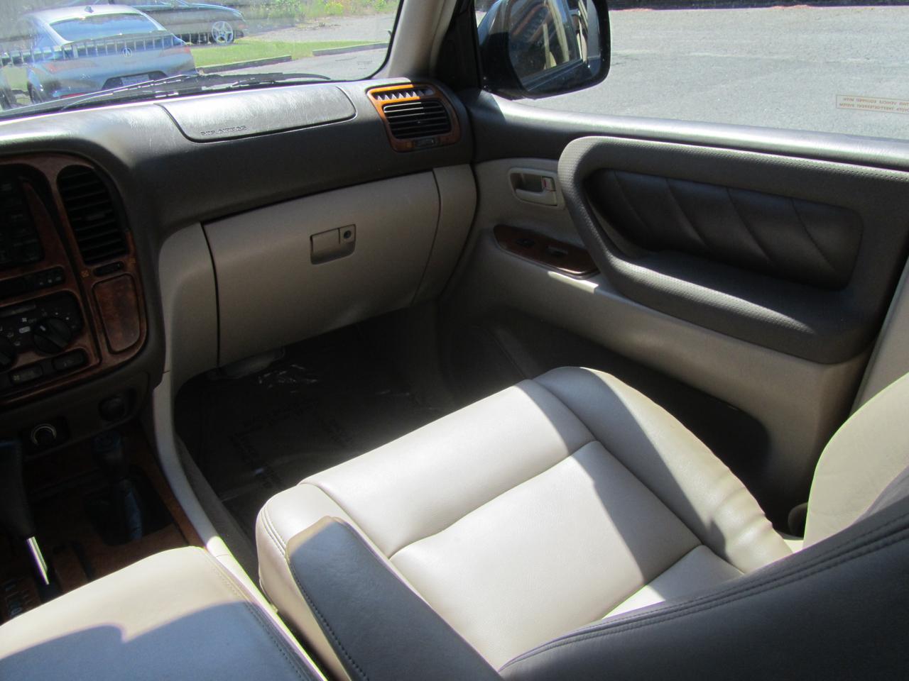 Toyota Land Cruiser 4WD 1999