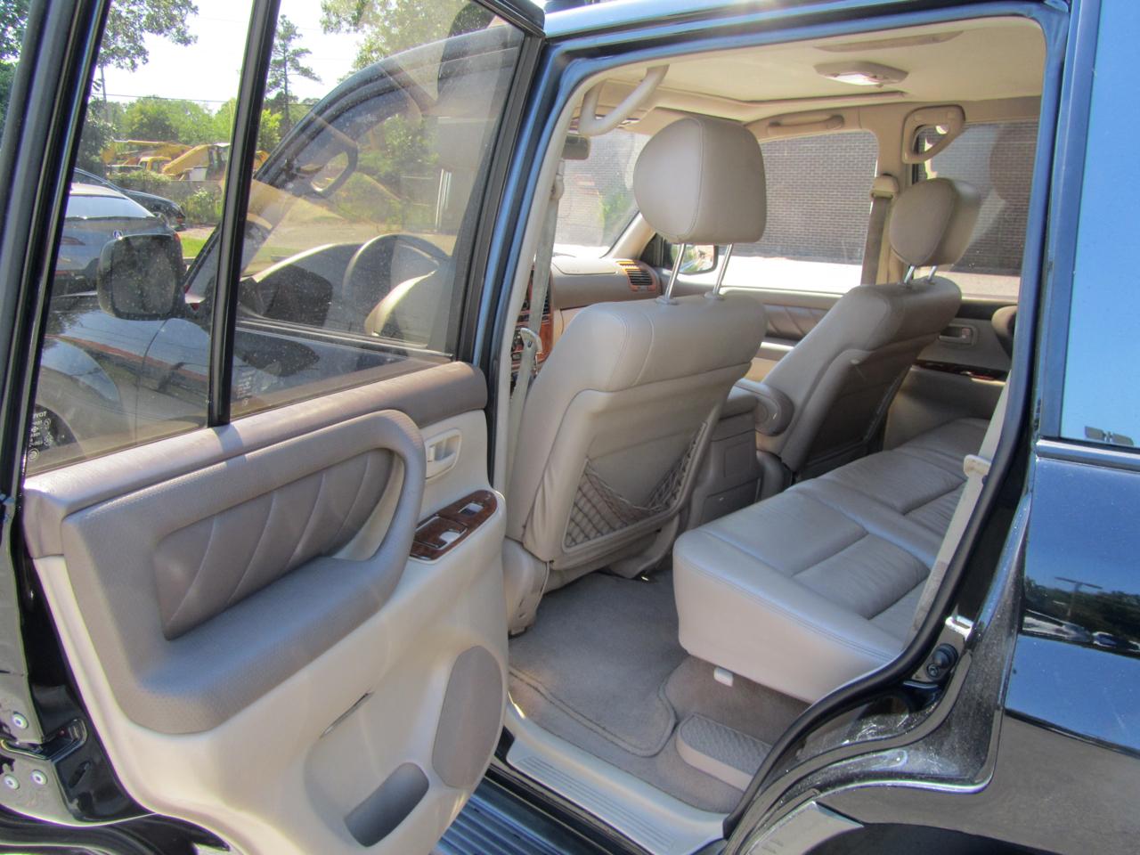 Toyota Land Cruiser 4WD 1999