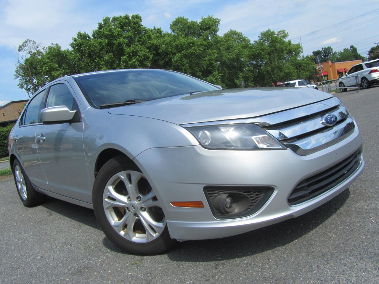 Ford Fusion SE 2012