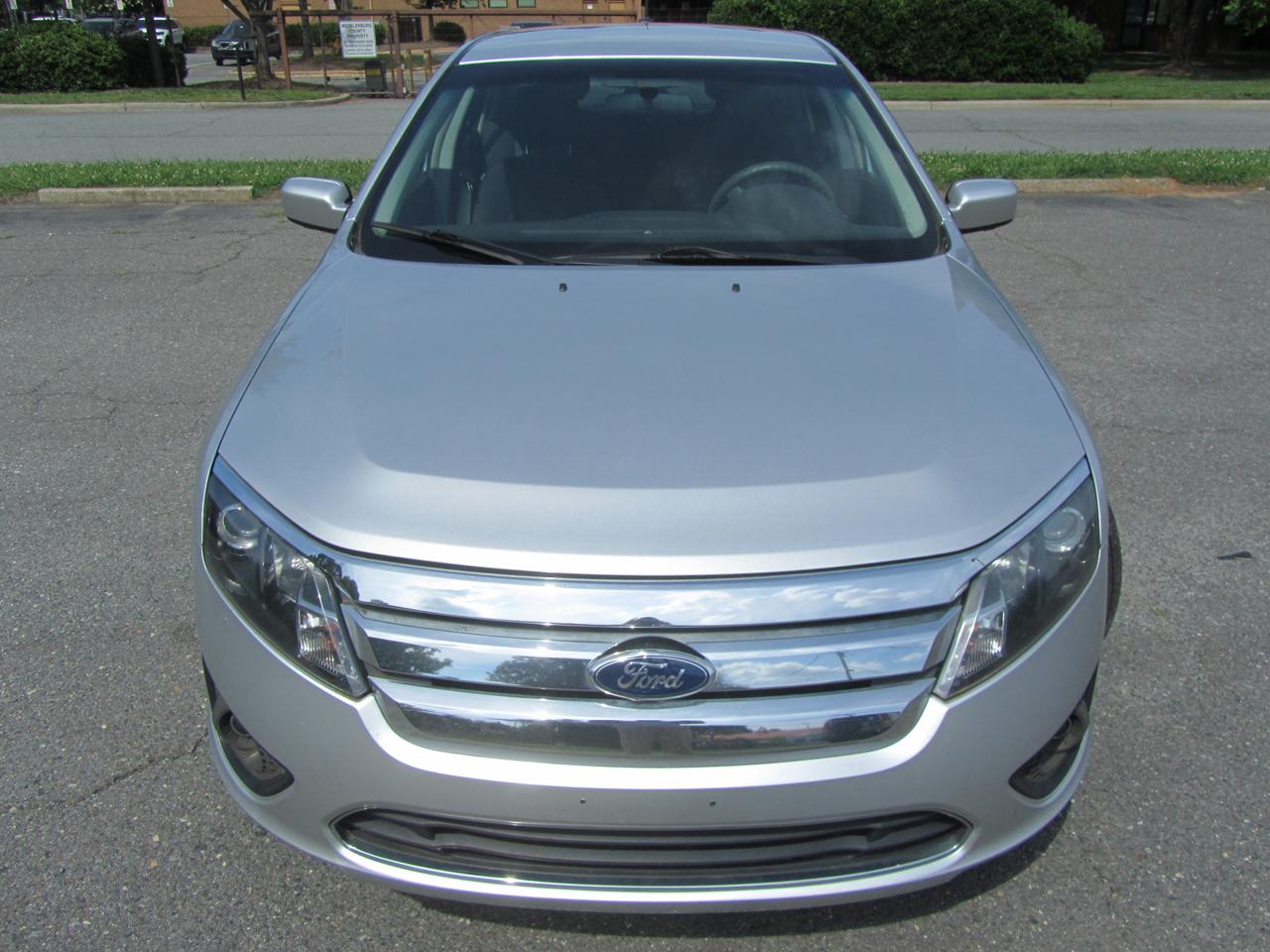 Ford Fusion SE 2012