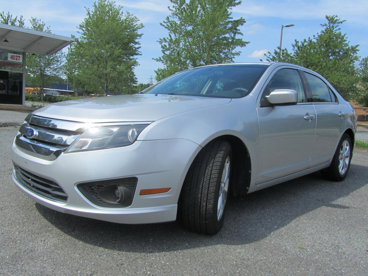Ford Fusion SE 2012