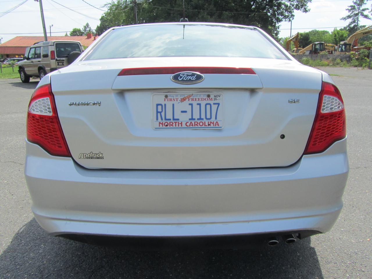 Ford Fusion SE 2012