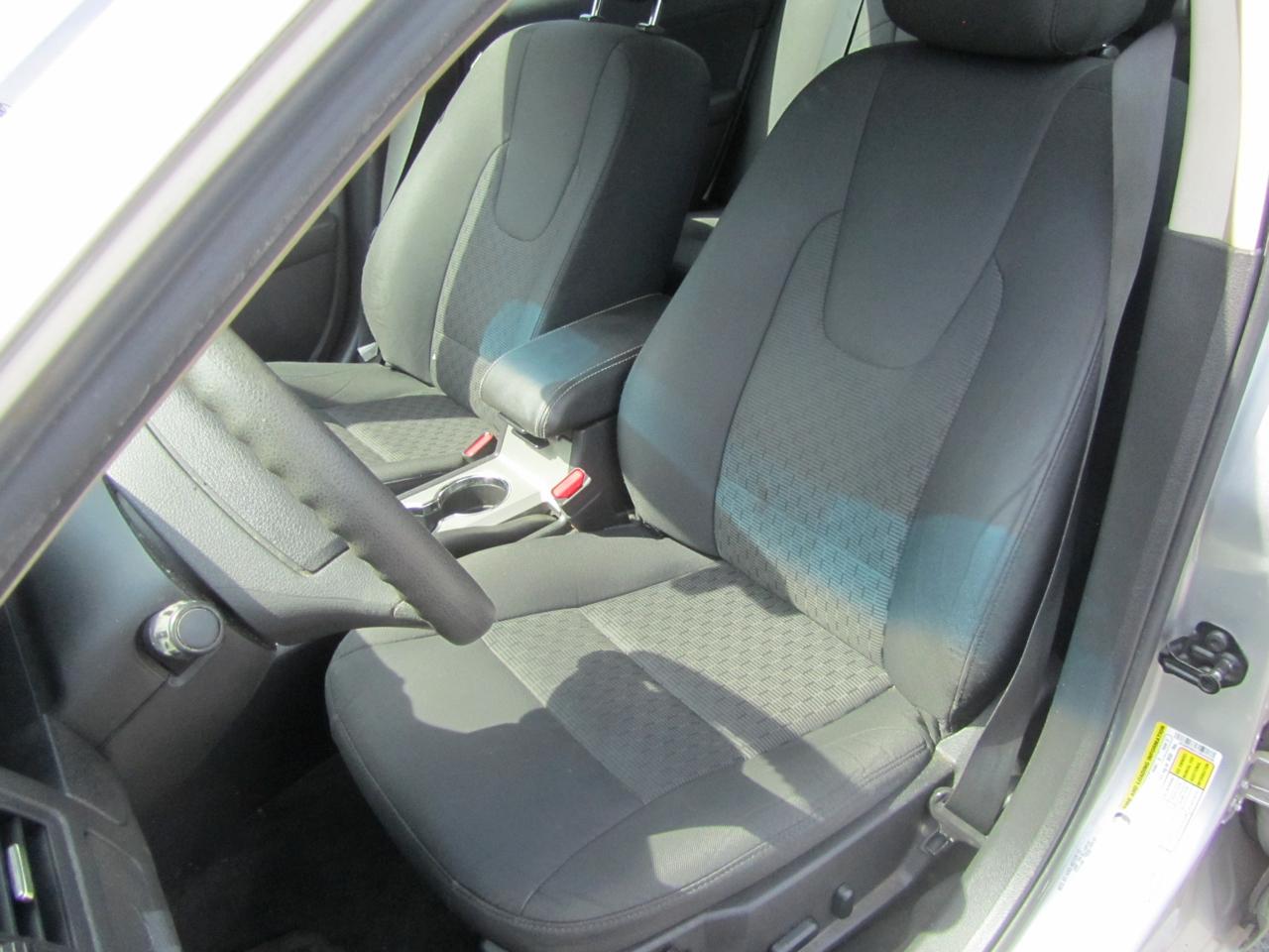 Ford Fusion SE 2012