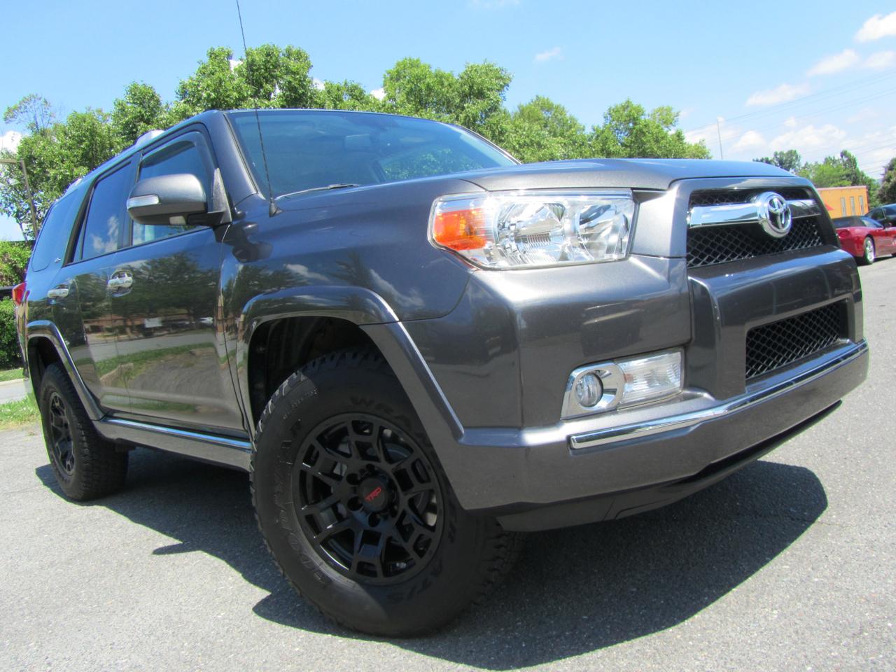 Toyota 4Runner SR5 4WD 2011