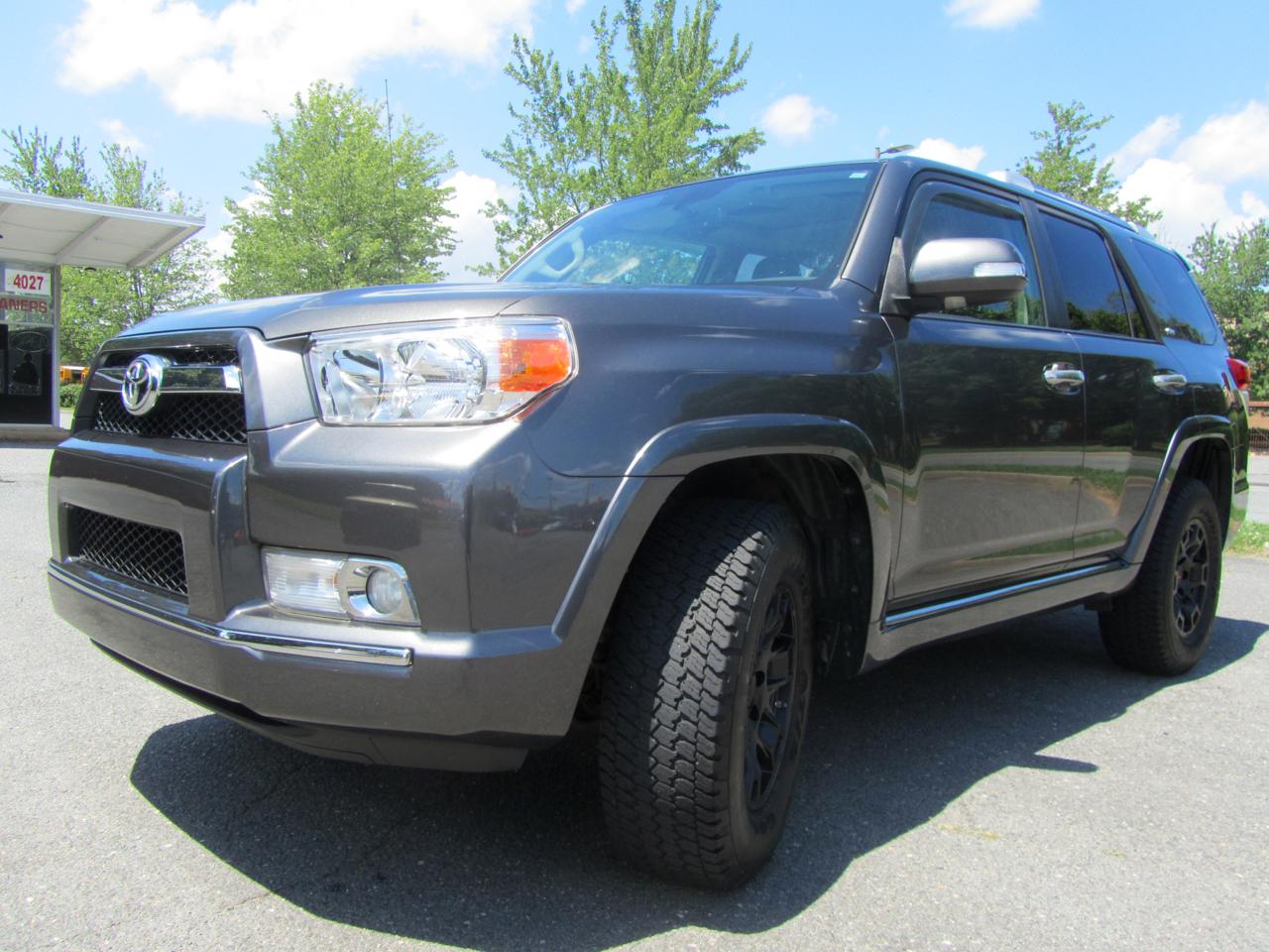 Toyota 4Runner SR5 4WD 2011