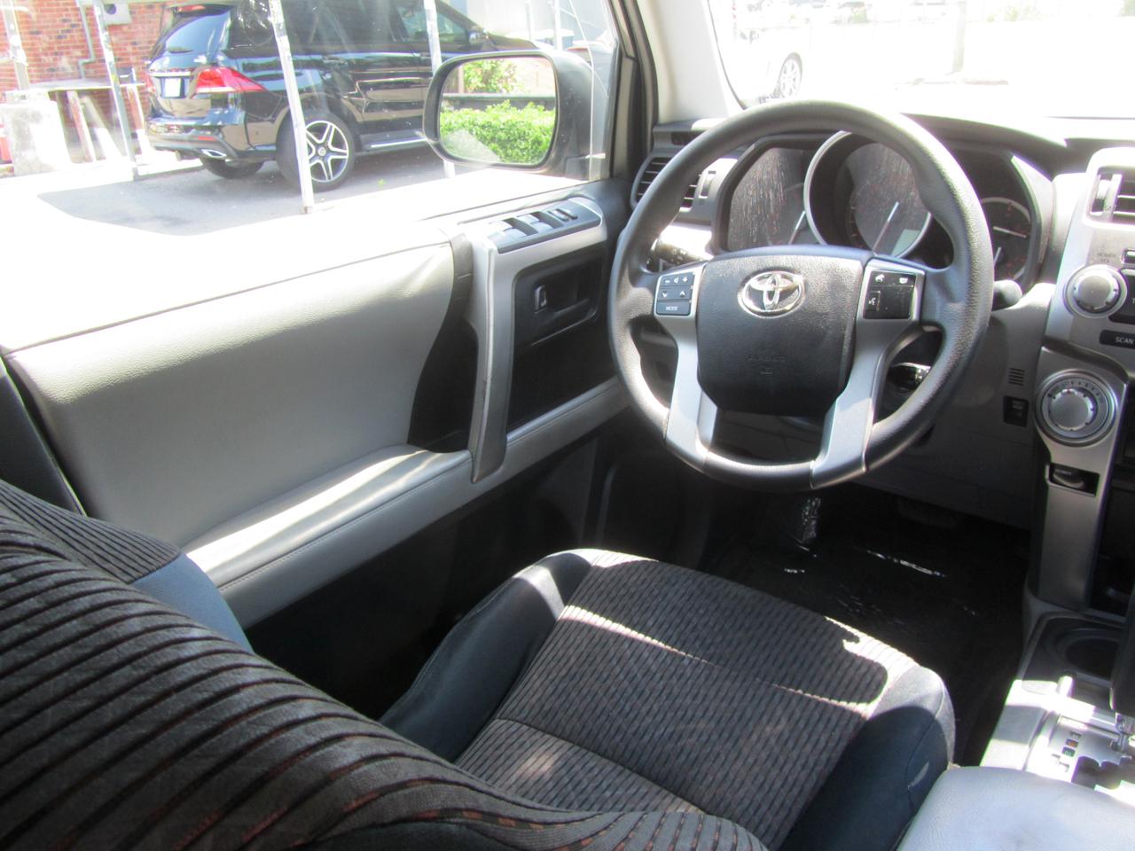 Toyota 4Runner SR5 4WD 2011