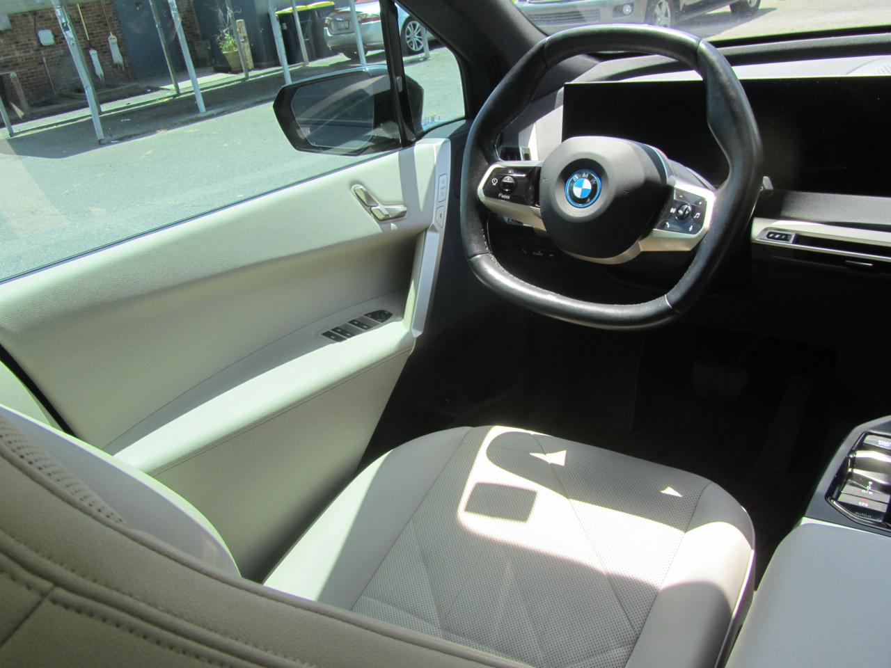 BMW iX xDrive50 2024