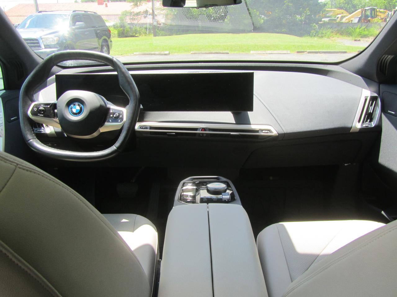 BMW iX xDrive50 2024