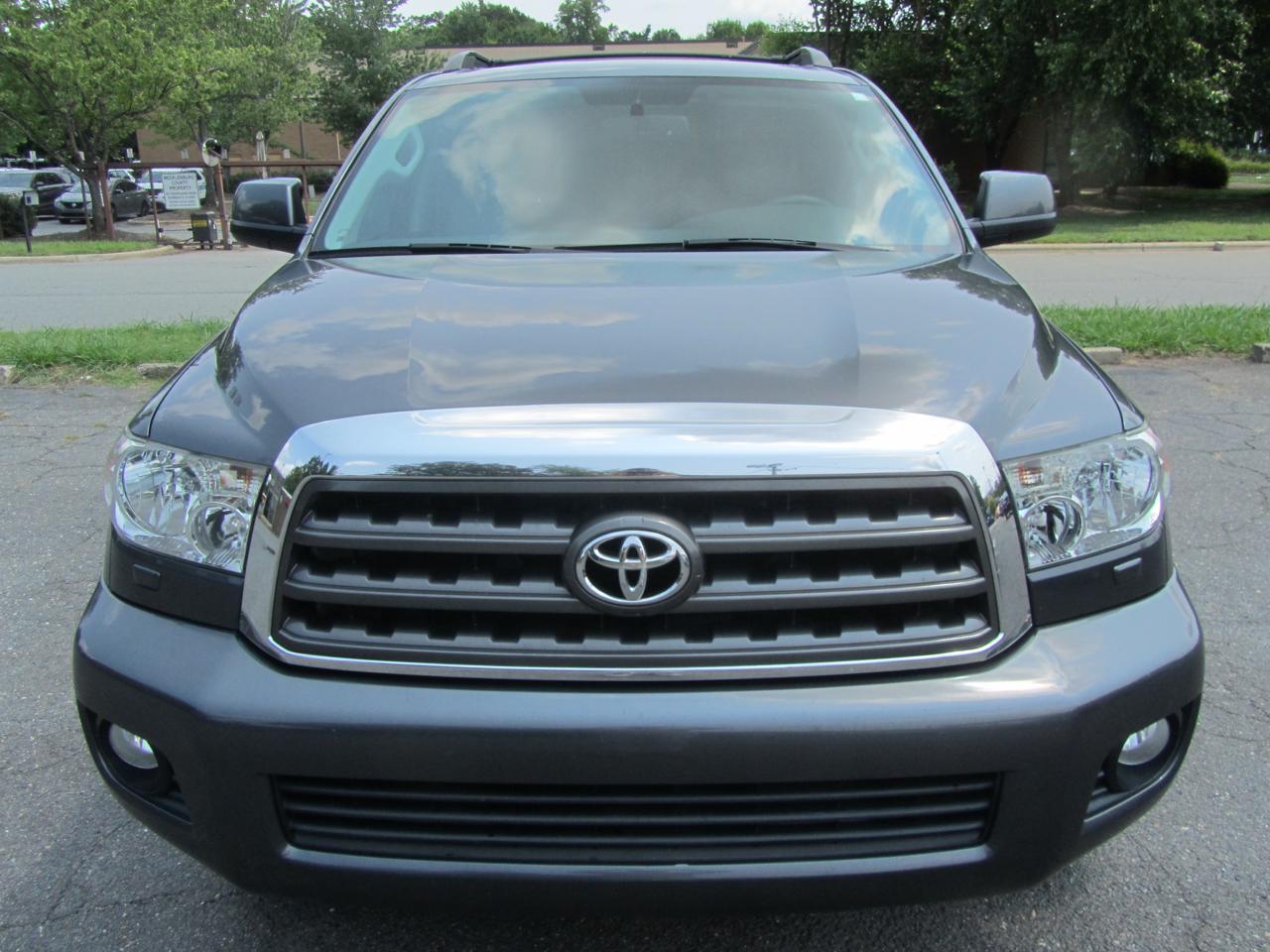 Toyota Sequoia  2011