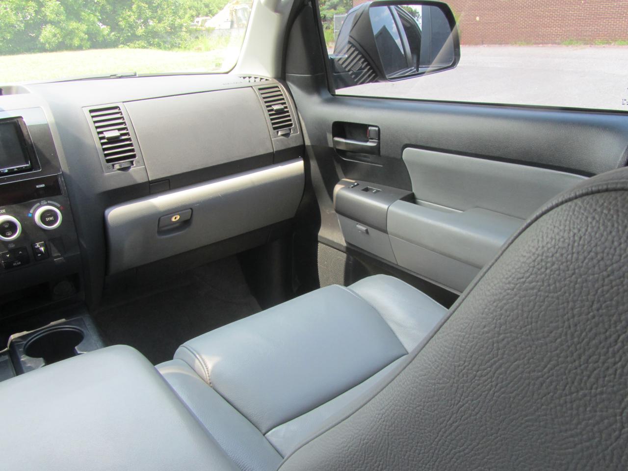 Toyota Sequoia  2011
