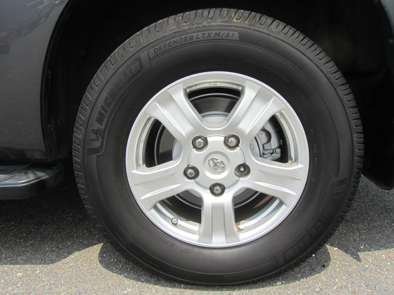 Toyota Sequoia  2011