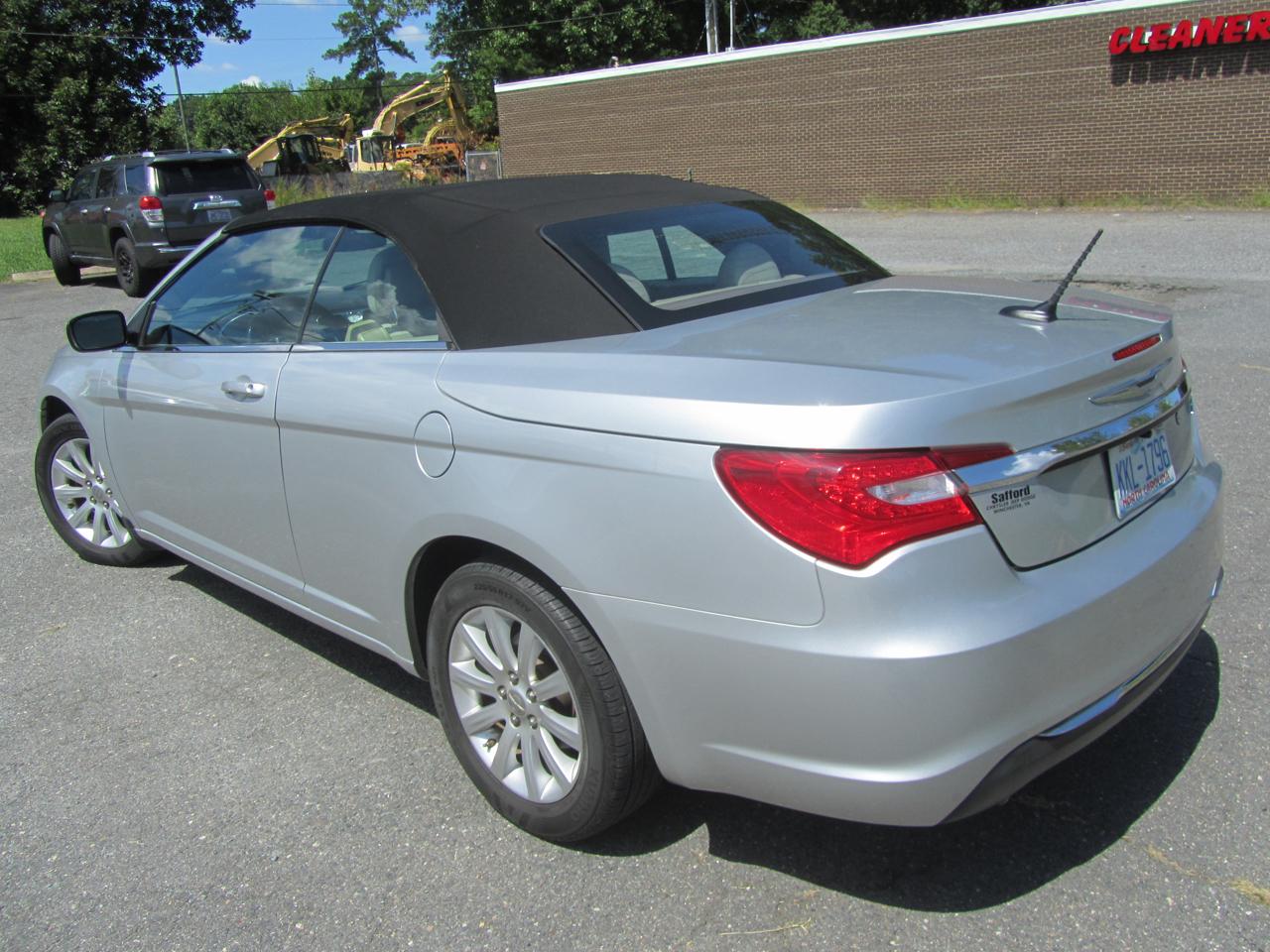 Chrysler 200 Touring Convertible 2011