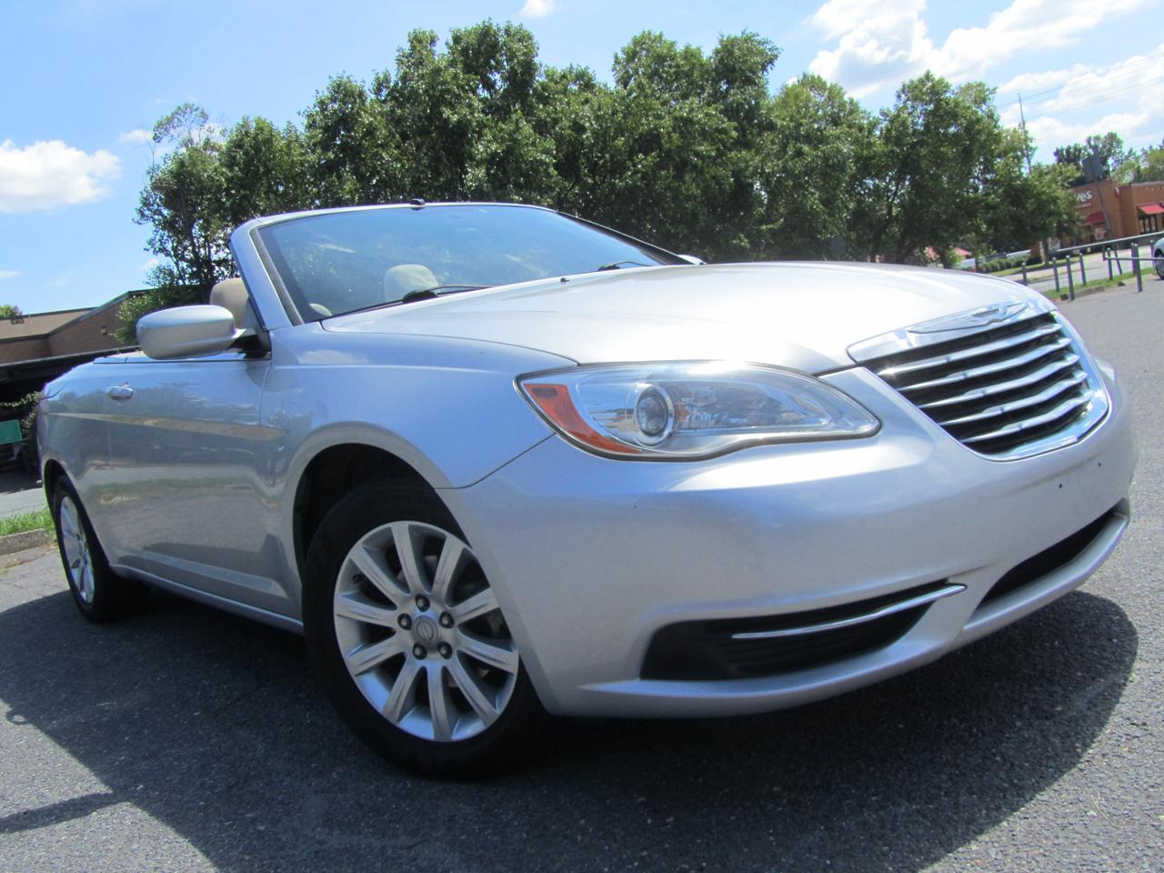 Chrysler 200 Touring Convertible 2011