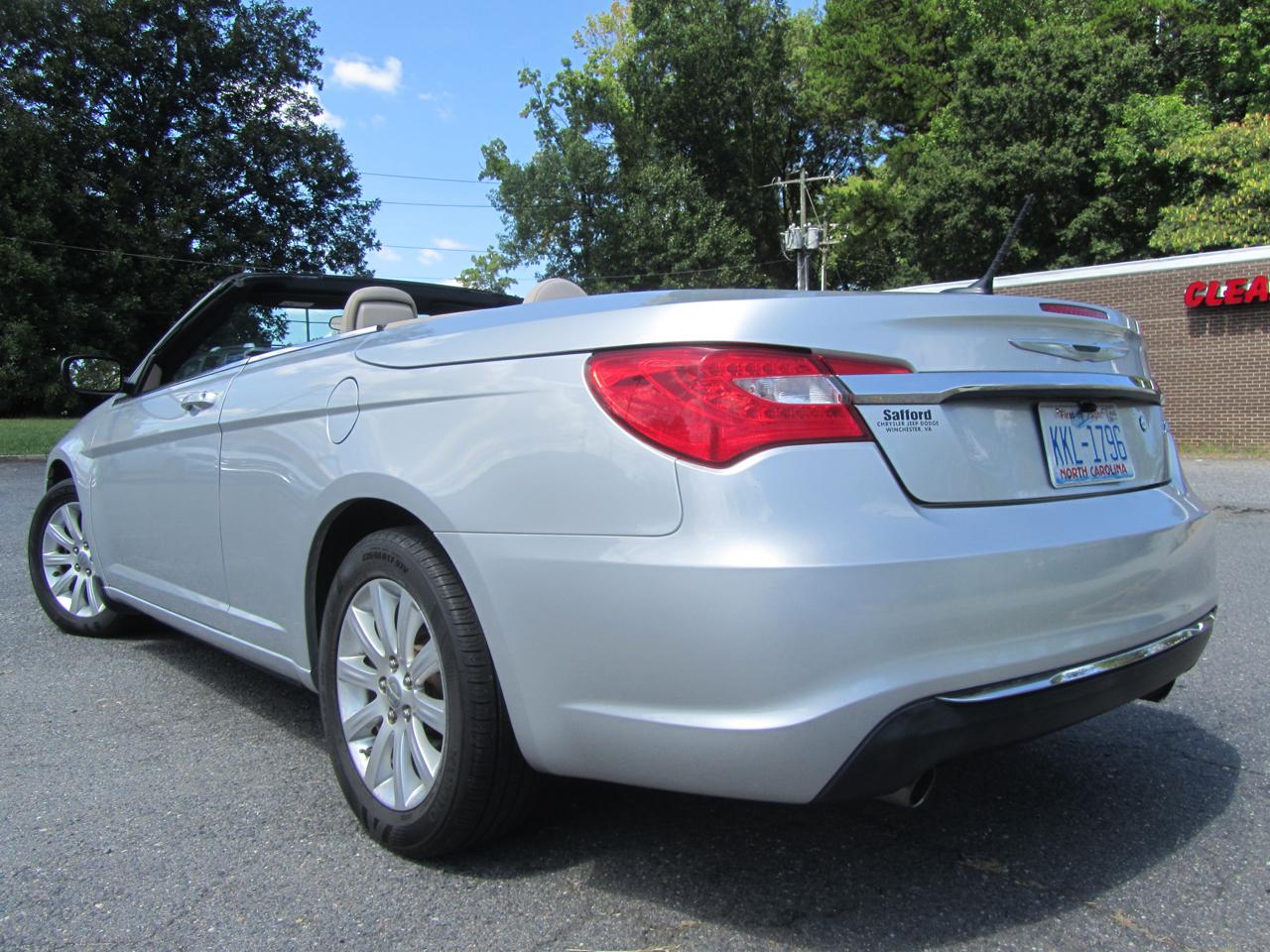 Chrysler 200 Touring Convertible 2011