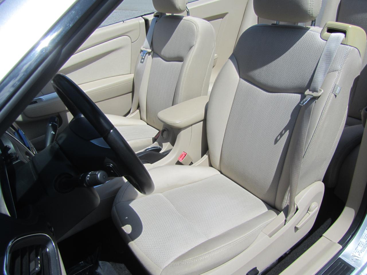 Chrysler 200 Touring Convertible 2011