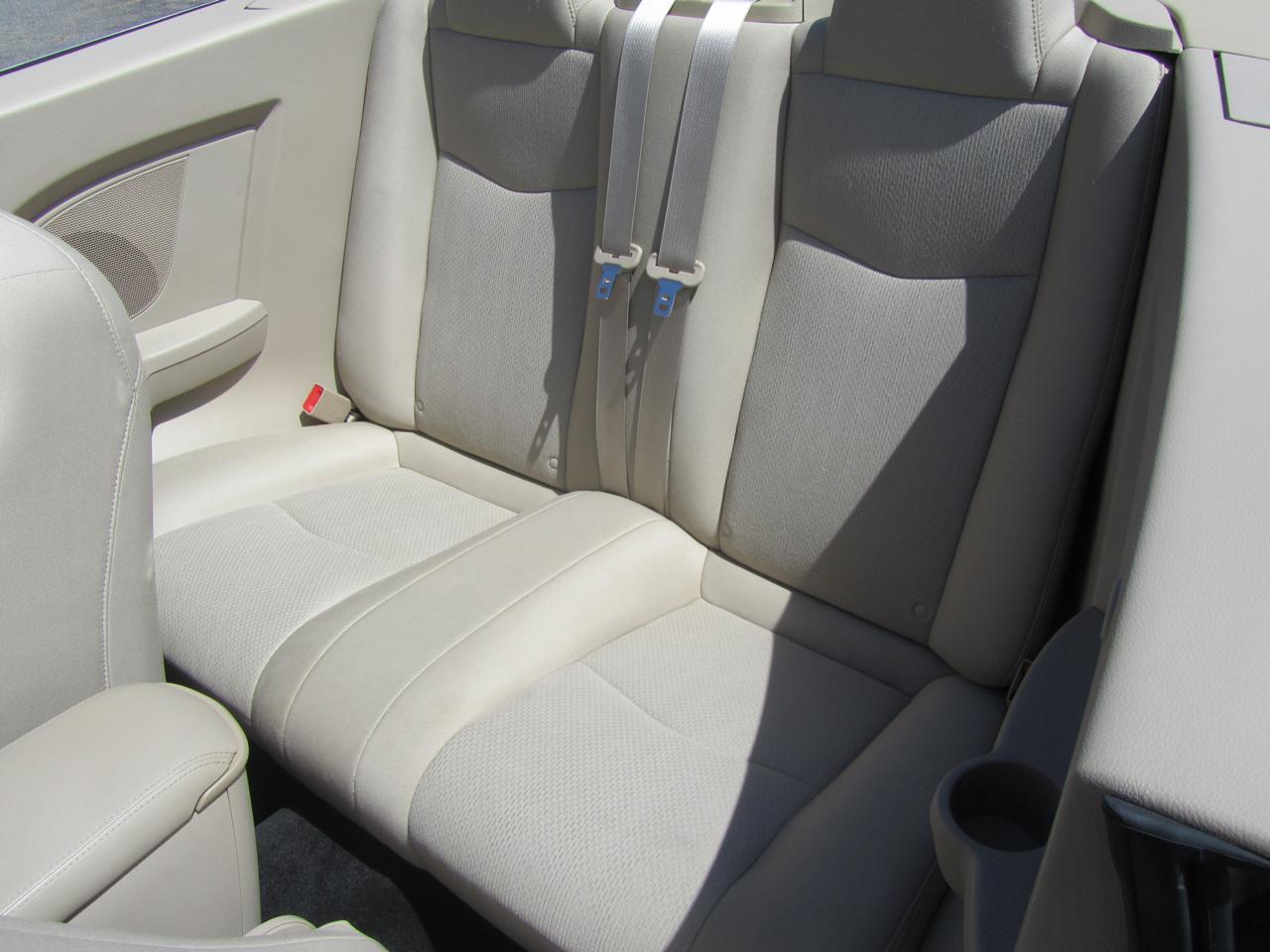 Chrysler 200 Touring Convertible 2011