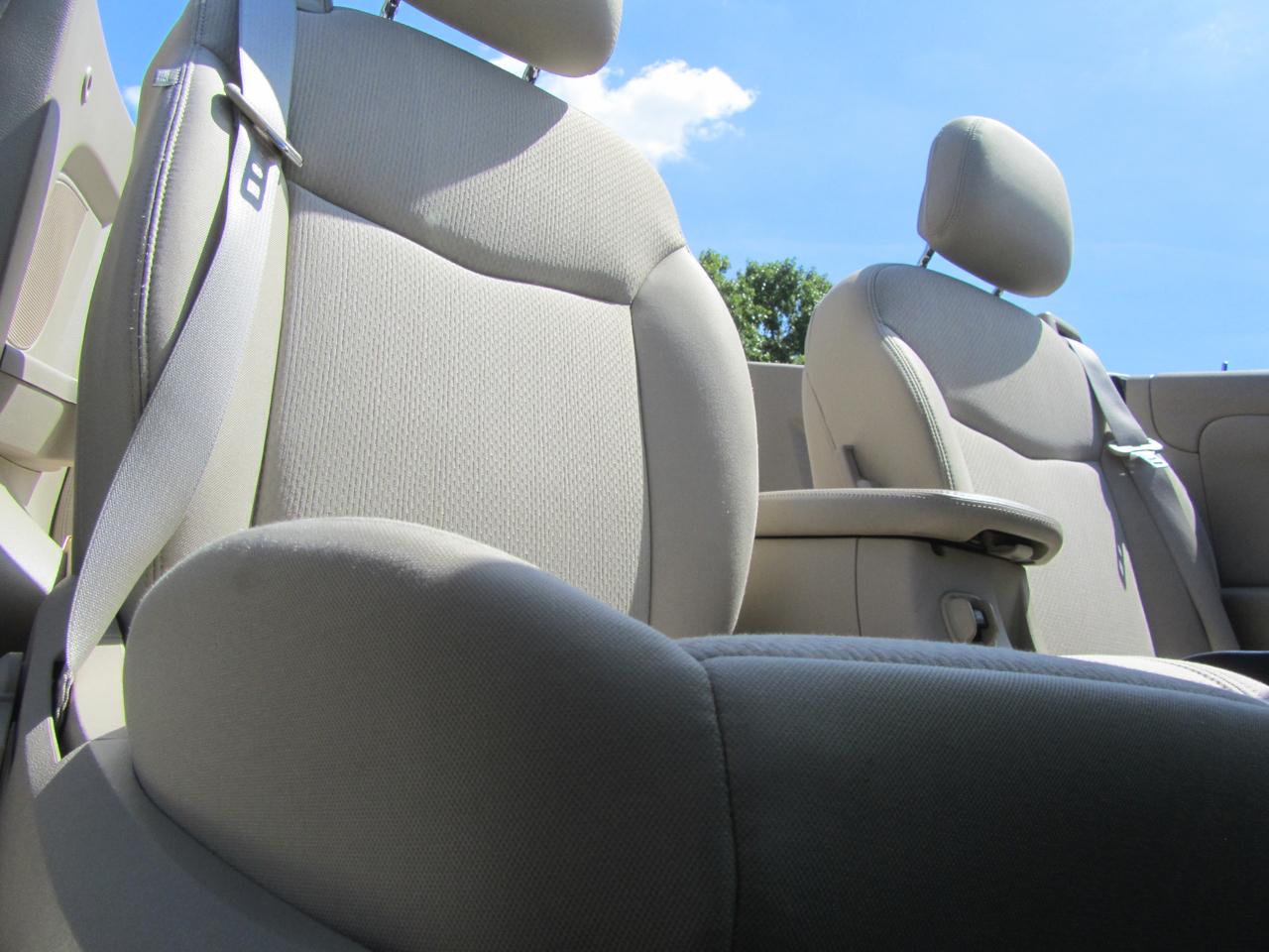 Chrysler 200 Touring Convertible 2011