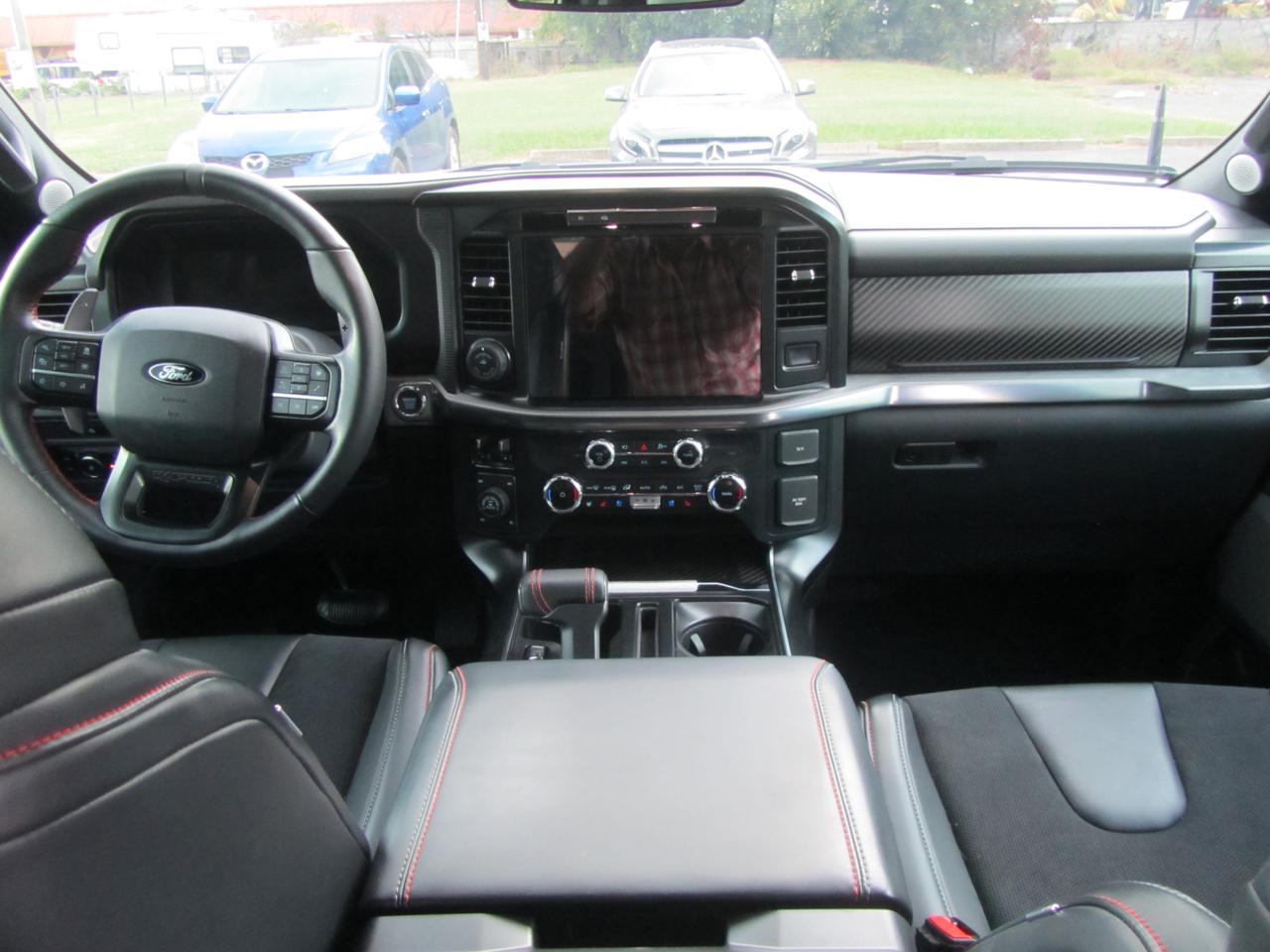 Ford F-150 Raptor SuperCrew 4WD 2025