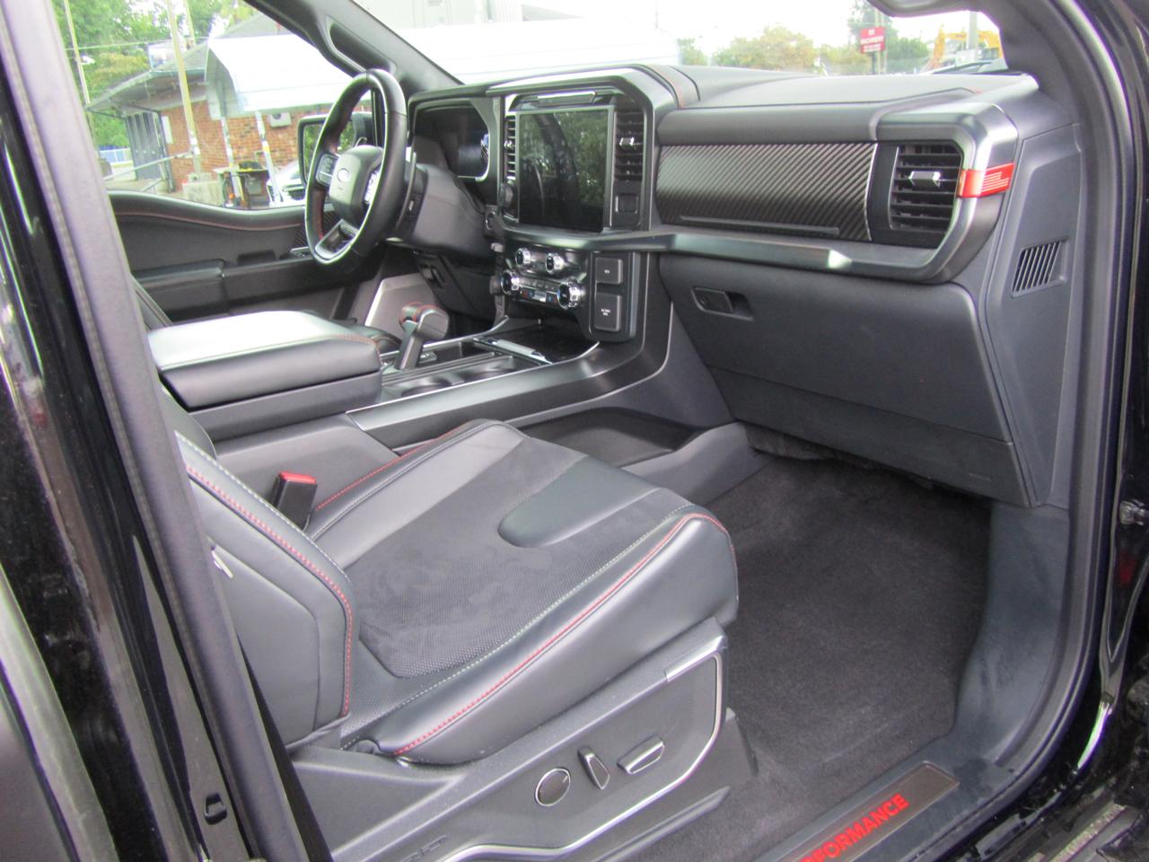 Ford F-150 Raptor SuperCrew 4WD 2025