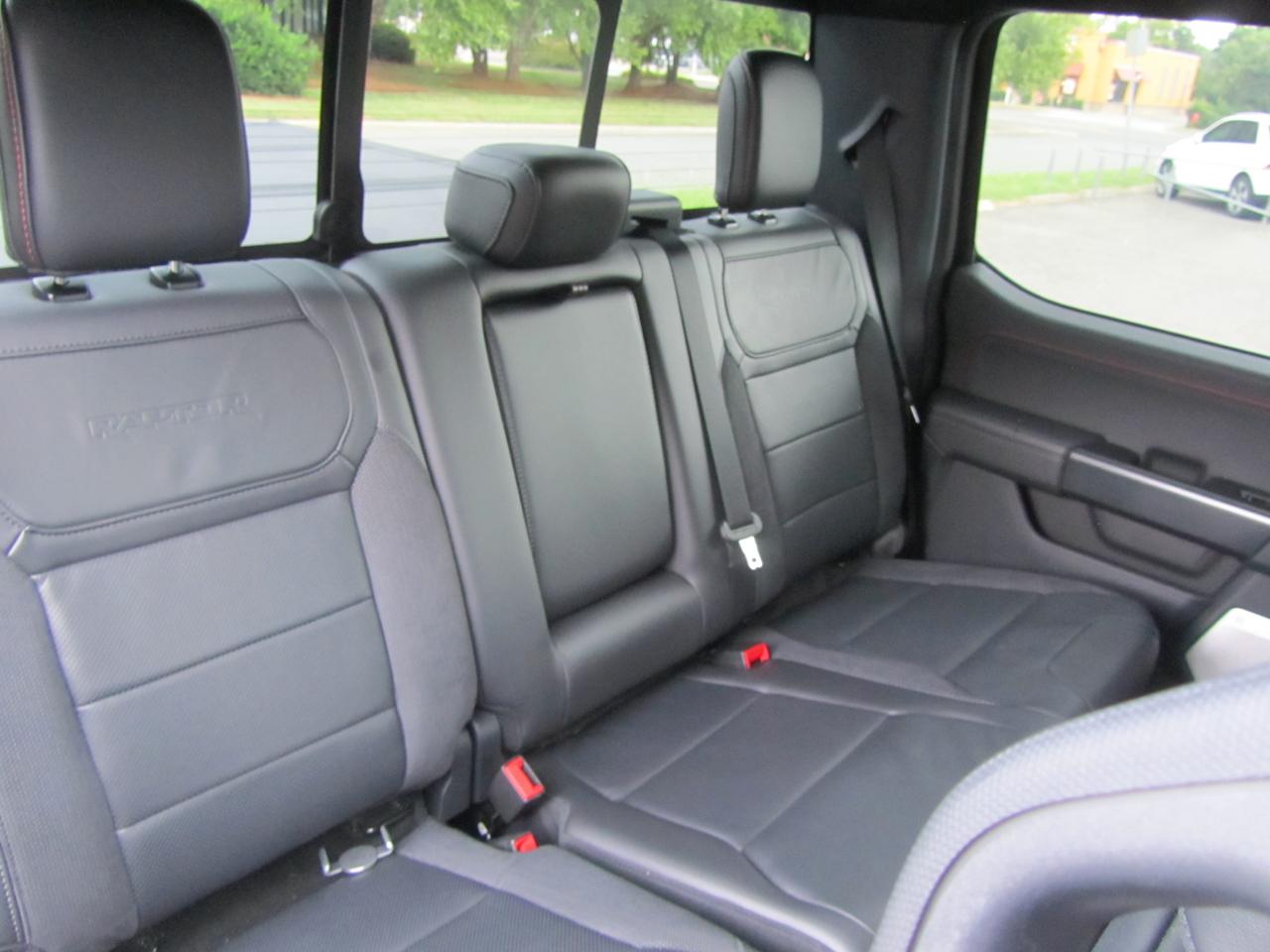 Ford F-150 Raptor SuperCrew 4WD 2025
